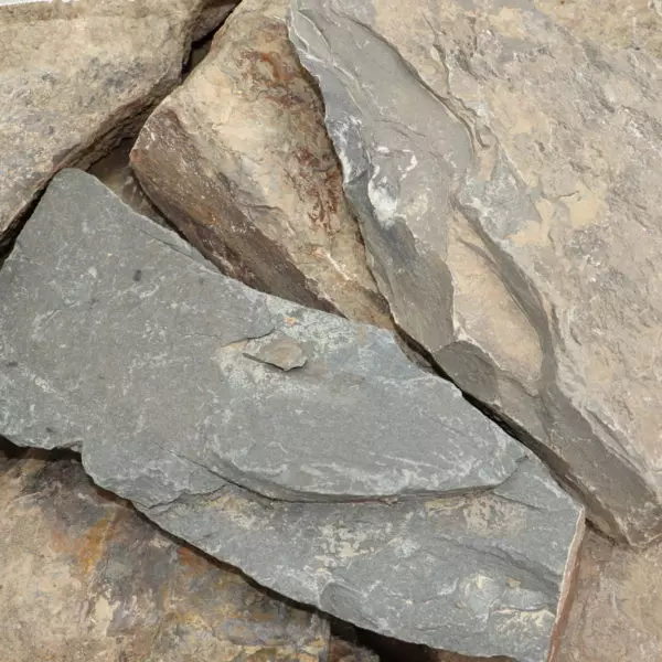 pierre d'ornement spring wall