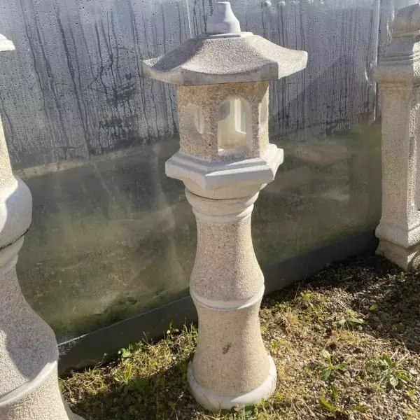 statut lanterne décorative pour jardin