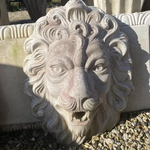 Statue Lion : Décoration extérieur mural